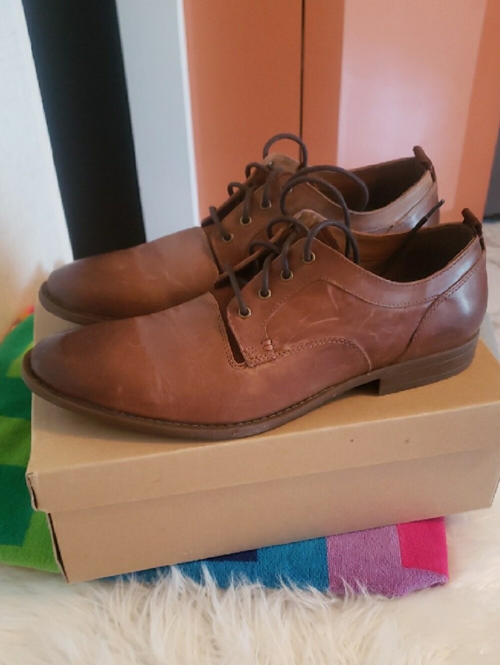 Men's Tan Leather Derby Shoes - Classic Lace-Up Oxford Style - Picture 2 of 8